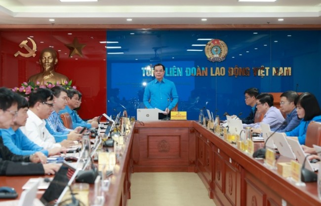 Sẽ tuyên dương 100 Chủ tịch Công đoàn cơ sở tiêu biểu trong đối thoại và thương lượng tập thể