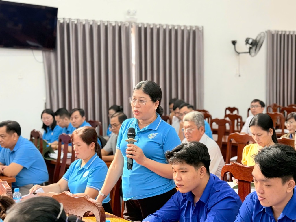 Phường Tây Nam tạo đồng thuận trong triển khai chuyển đổi số Phường Tây Nam tạo đồng thuận trong triển khai chuyển đổi số