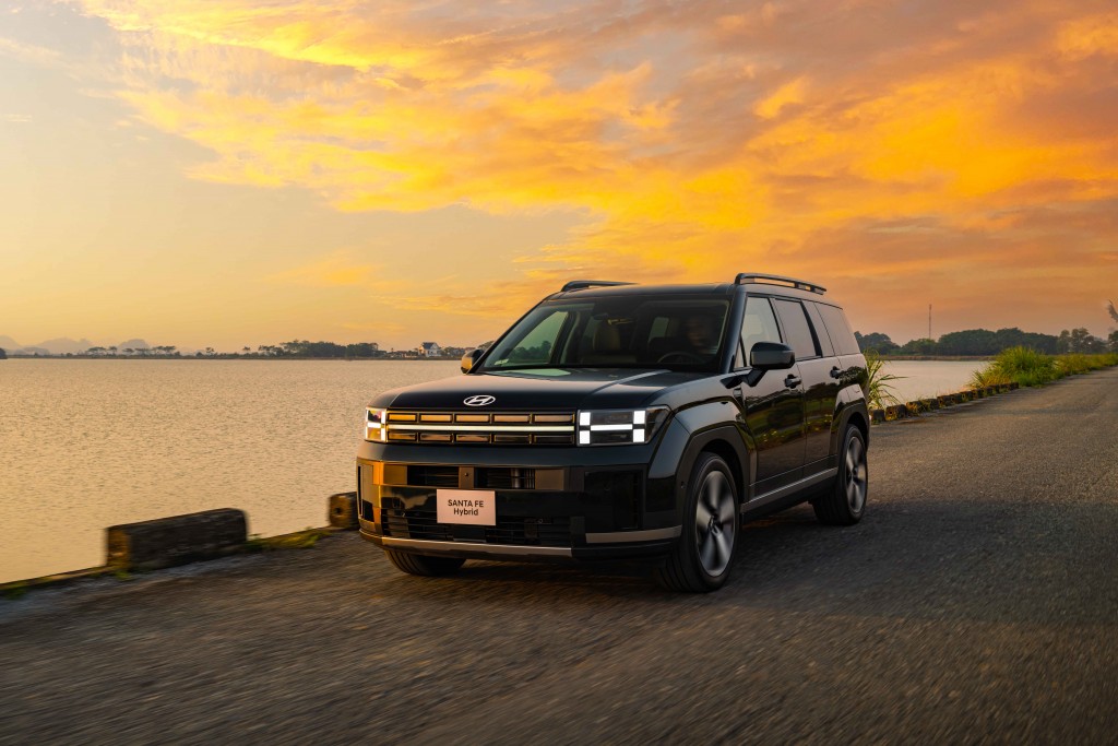 Hyundai Thành Công giới thiệu Santa Fe Hybrid đến thị trường Việt Nam