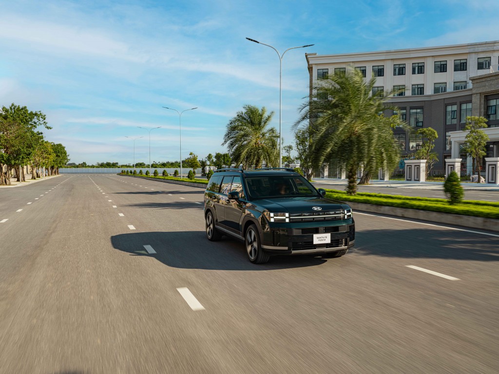 Hyundai Thành Công giới thiệu Santa Fe Hybrid đến thị trường Việt Nam Hyundai Thành Công giới thiệu Santa Fe Hybrid đến thị trường Việt Nam