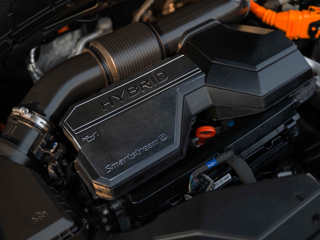 Hyundai Thành Công giới thiệu Santa Fe Hybrid đến thị trường Việt Nam Hyundai Thành Công giới thiệu Santa Fe Hybrid đến thị trường Việt Nam