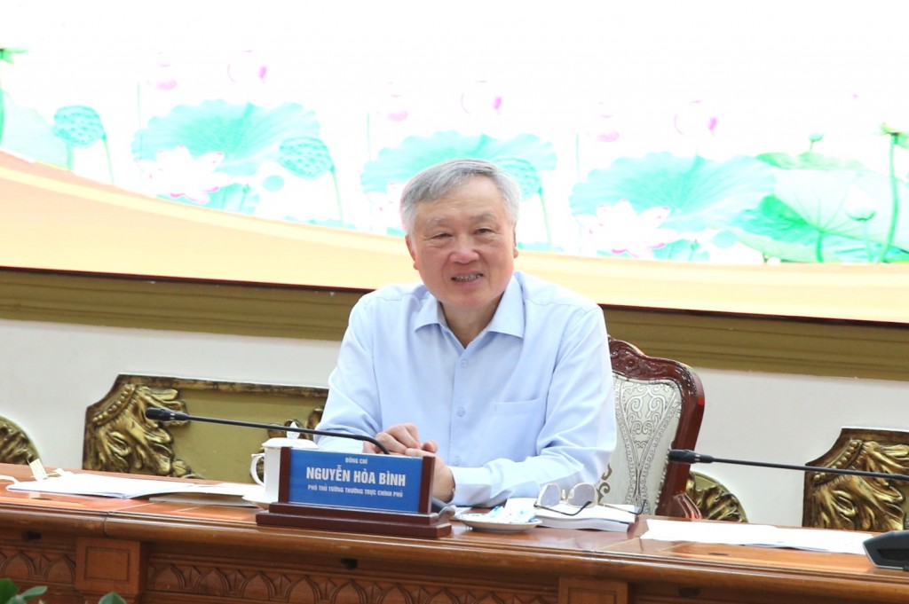 Phó Thủ tướng Thường trực Nguyễn Hòa Bình phát biểu chỉ đạo tại cuộc họp với lãnh đạo TPHCM nghe báo cáo về tình hình triển khai xây dựng Trung tâm tài chính quốc tế tại TPHCM - Ảnh: VGP/Nguyễn Hoàng Phó Thủ tướng Thường trực Nguyễn Hòa Bình phát biểu chỉ đạo tại cuộc họp với lãnh đạo TPHCM nghe báo cáo về tình hình triển khai xây dựng Trung tâm tài chính quốc tế tại TPHCM - Ảnh: VGP/Nguyễn Hoàng