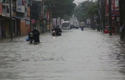 Huế và khu vực Duyên hải Nam Trung Bộ có mưa vừa, mưa to