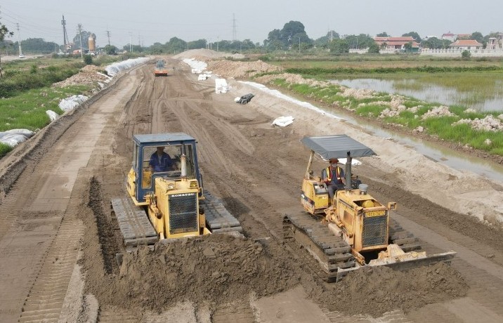 Lập Tổ công tác tháo gỡ vướng mắc giải ngân đầu tư công