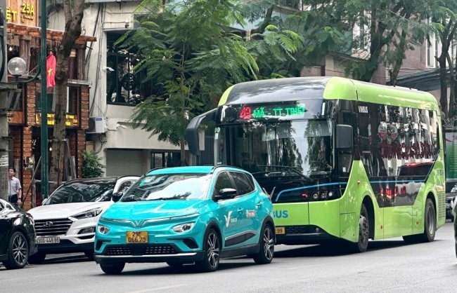 Chuyển đổi giao thông xanh: Quyết liệt hóa giải từng rào cản