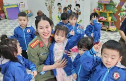 Đà Nẵng: Trao những món quà gửi gắm hơi ấm