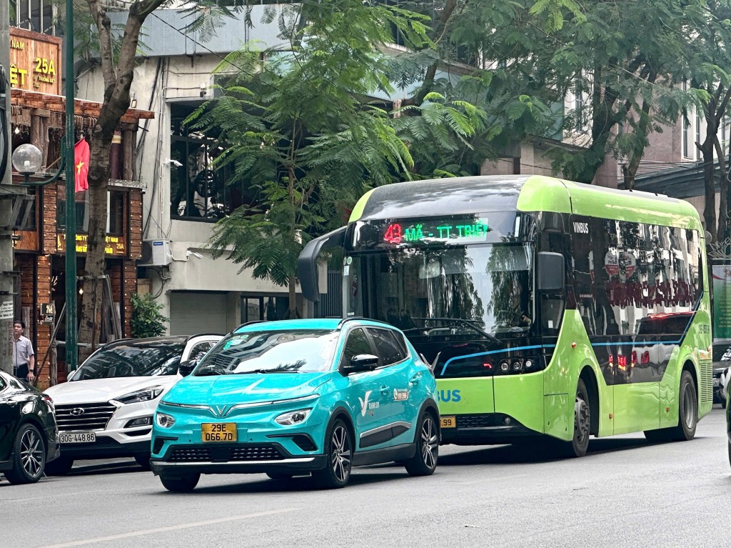 Chuyển đổi giao thông xanh: Quyết liệt hóa giải từng rào cản Chuyển đổi giao thông xanh: Quyết liệt hóa giải từng rào cản