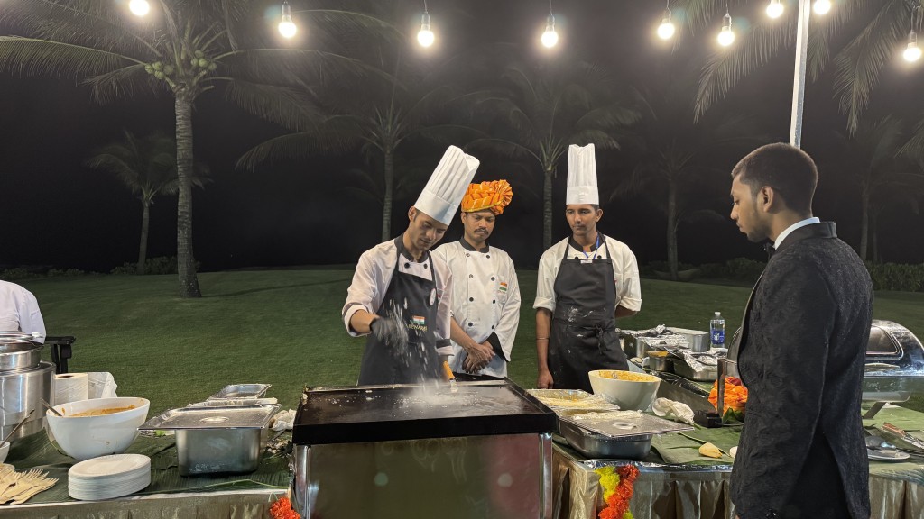 Benaras Vietnam 2025 đưa hương vị Ấn Độ đến từng góc phố Việt Benaras Vietnam 2025 đưa hương vị Ấn Độ đến từng góc phố Việt