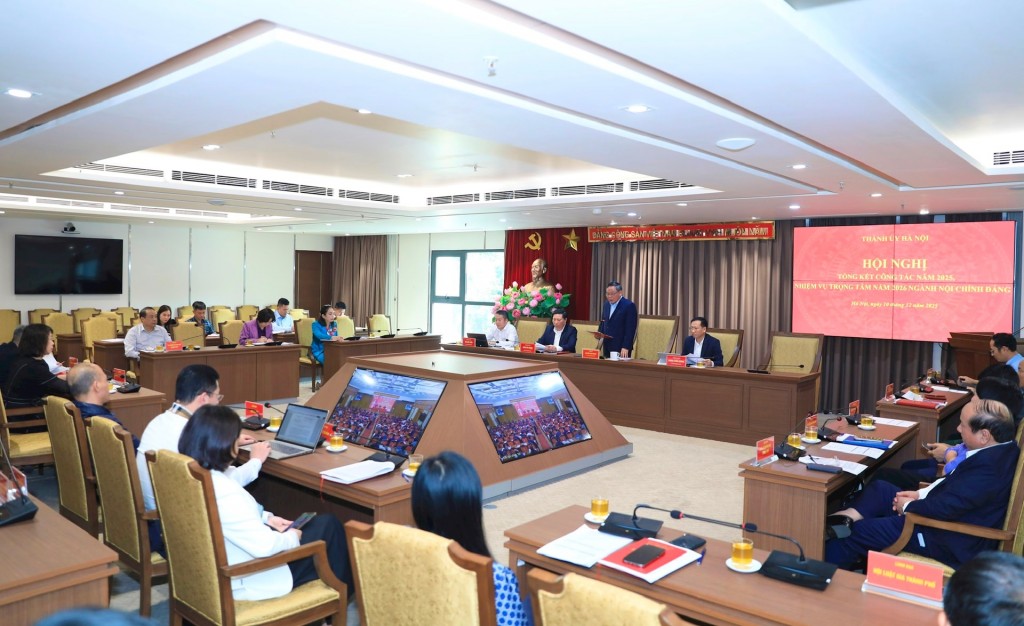 Hà Nội đẩy mạnh chuyển đổi số trong phòng chống tham nhũng, lãng phí Hà Nội đẩy mạnh chuyển đổi số trong phòng chống tham nhũng, lãng phí