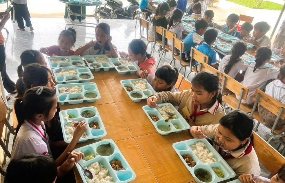 Các trường ở Đắk Lắk lo lắng khi dự án “Nuôi em” tạm dừng