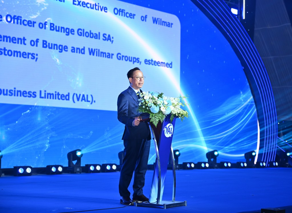 8. Ông Nguyễn Minh Vĩ, Tổng Giám đốc Công ty TNHH Kinh doanh Nông sản Việt Nam (VAL) chia sẻ về cột mốc quan trọng trong chiến lược dài hạn của VAL 8. Ông Nguyễn Minh Vĩ, Tổng Giám đốc Công ty TNHH Kinh doanh Nông sản Việt Nam (VAL) chia sẻ về cột mốc quan trọng trong chiến lược dài hạn của VAL