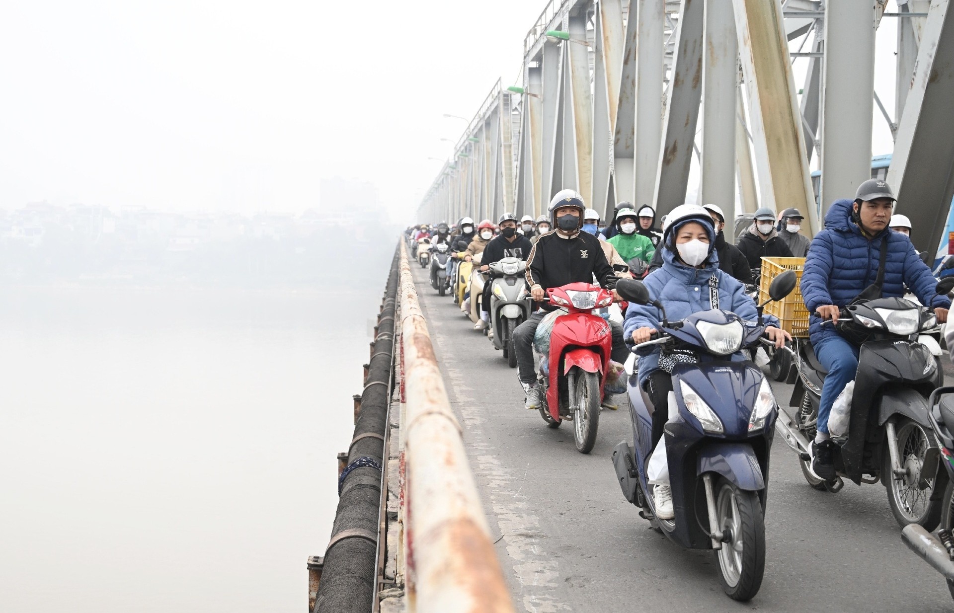 Hà Nội chỉ đạo loạt giải pháp cấp bách chống ô nhiễm không khí