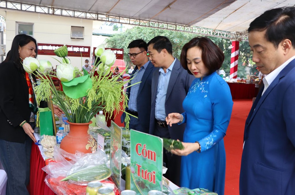 Phụ nữ Thủ đô “chuyển mình” mạnh mẽ trong kinh tế tập thể Phụ nữ Thủ đô “chuyển mình” mạnh mẽ trong kinh tế tập thể