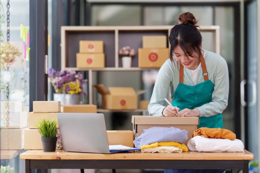 Hộ kinh doanh có thêm công cụ quản lý dòng tiền minh bạch với giải pháp từ ABBANK và sổ bán hàng Hộ kinh doanh có thêm công cụ quản lý dòng tiền minh bạch với giải pháp từ ABBANK và sổ bán hàng