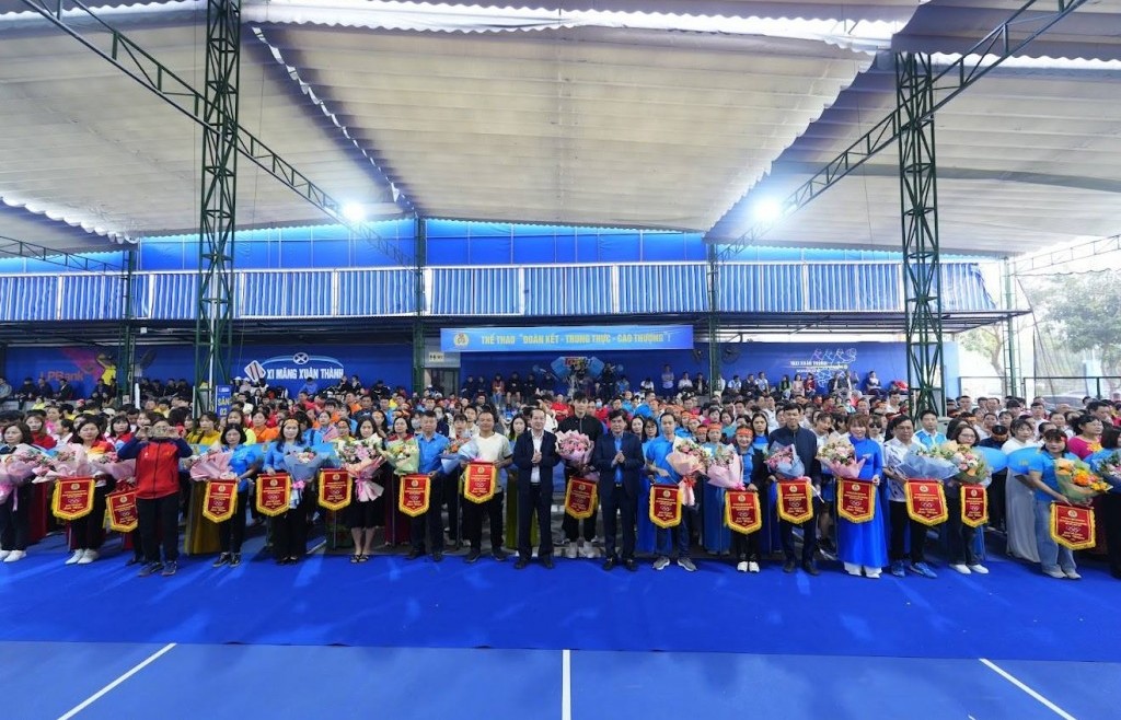 Khai mạc Giải Thể thao công nhân lao động tỉnh Ninh Bình