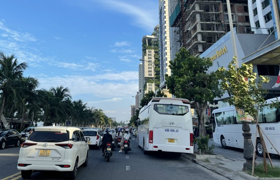 Đà Nẵng tăng cường quản lý hoạt động vận tải khách du lịch