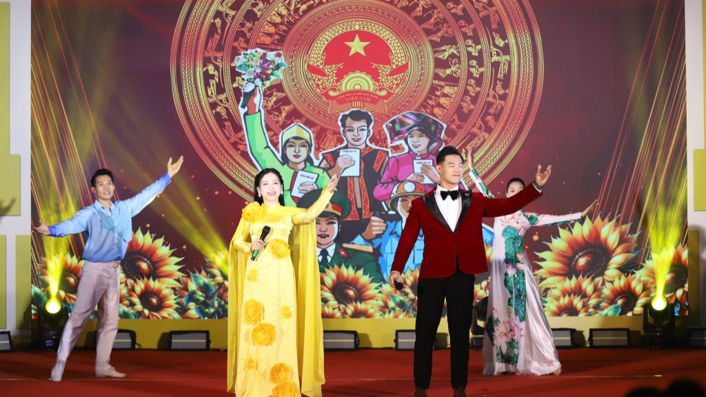 Tiết mục văn nghệ tại chương trình 