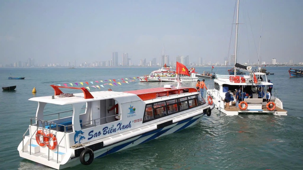 TP Đà Nẵng yêu cầu các đơn vị kinh doanh vận tải hành khách đường thủy nội địa, thường xuyên duy trì tình trạng an toàn kỹ thuật và bảo vệ môi trường của phương tiện (Ảnh Đ.Minh) TP Đà Nẵng yêu cầu các đơn vị kinh doanh vận tải hành khách đường thủy nội địa, thường xuyên duy trì tình trạng an toàn kỹ thuật và bảo vệ môi trường của phương tiện (Ảnh Đ.Minh)