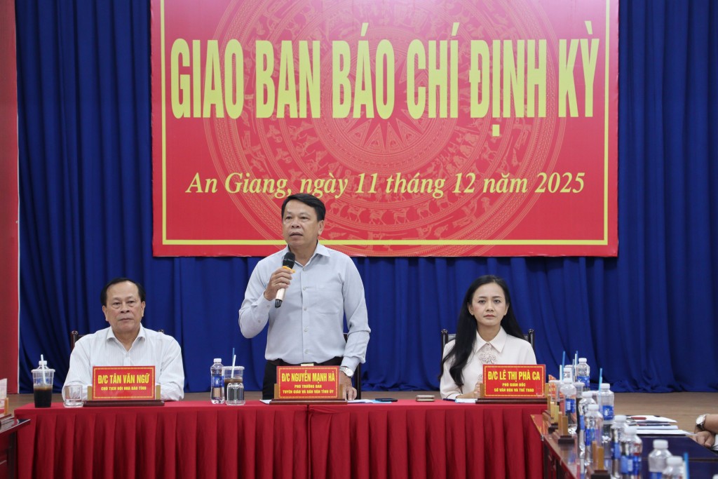 Phó trưởng Ban Tuyên giáo và Dân vận Tỉnh ủy Nguyễn Mạnh Hà phát biểu tại giao ban báo chí Phó trưởng Ban Tuyên giáo và Dân vận Tỉnh ủy Nguyễn Mạnh Hà phát biểu tại giao ban báo chí