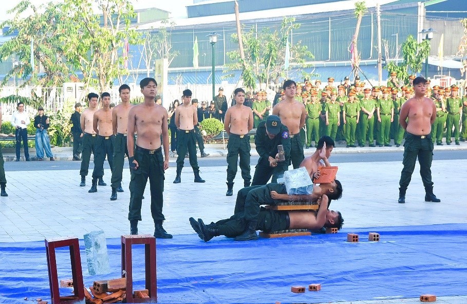 Đồng Nai huy động tổng lực trấn áp tội phạm dịp lễ tết Đồng Nai huy động tổng lực trấn áp tội phạm dịp lễ tết