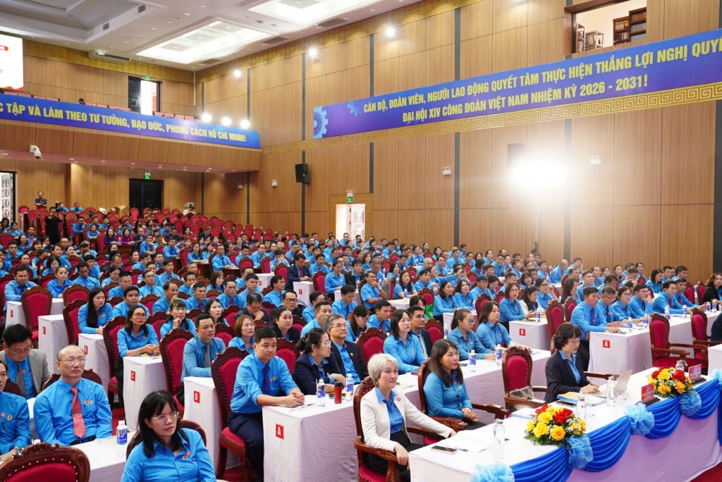 Đại hội Công đoàn TP Đà Nẵng lần thứ I, nhiệm kỳ 2025-2030 có sự tham gia của 300 đại biểu chính thức đại diện cho hơn 216.000 đoàn viên trên địa bàn thành phố Đại hội Công đoàn TP Đà Nẵng lần thứ I, nhiệm kỳ 2025-2030 có sự tham gia của 300 đại biểu chính thức đại diện cho hơn 216.000 đoàn viên trên địa bàn thành phố