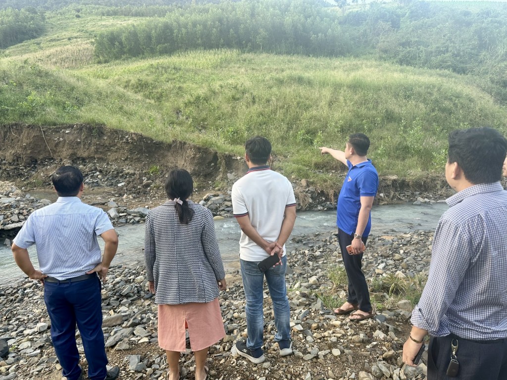 TP Hồ Chí Minh hỗ trợ Khánh Hòa xử lý các tuyến đường bị TP Hồ Chí Minh hỗ trợ Khánh Hòa xử lý các tuyến đường bị