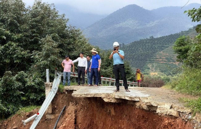 TP Hồ Chí Minh hỗ trợ Khánh Hòa xử lý các tuyến đường bị sạt lở