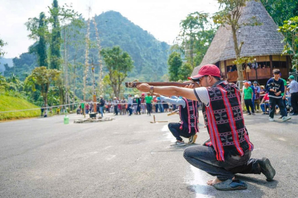 Tham gia các hoạt động văn hóa, trò chơi dân gian (Ảnh: Đ.Minh) Tham gia các hoạt động văn hóa, trò chơi dân gian (Ảnh: Đ.Minh)