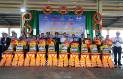 Đắk Lắk: Điểm tựa cho ngư dân vươn khơi, bám biển