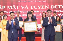 Gặp mặt, tuyên dương học sinh đoạt giải Olympic và khoa học kỹ thuật quốc tế