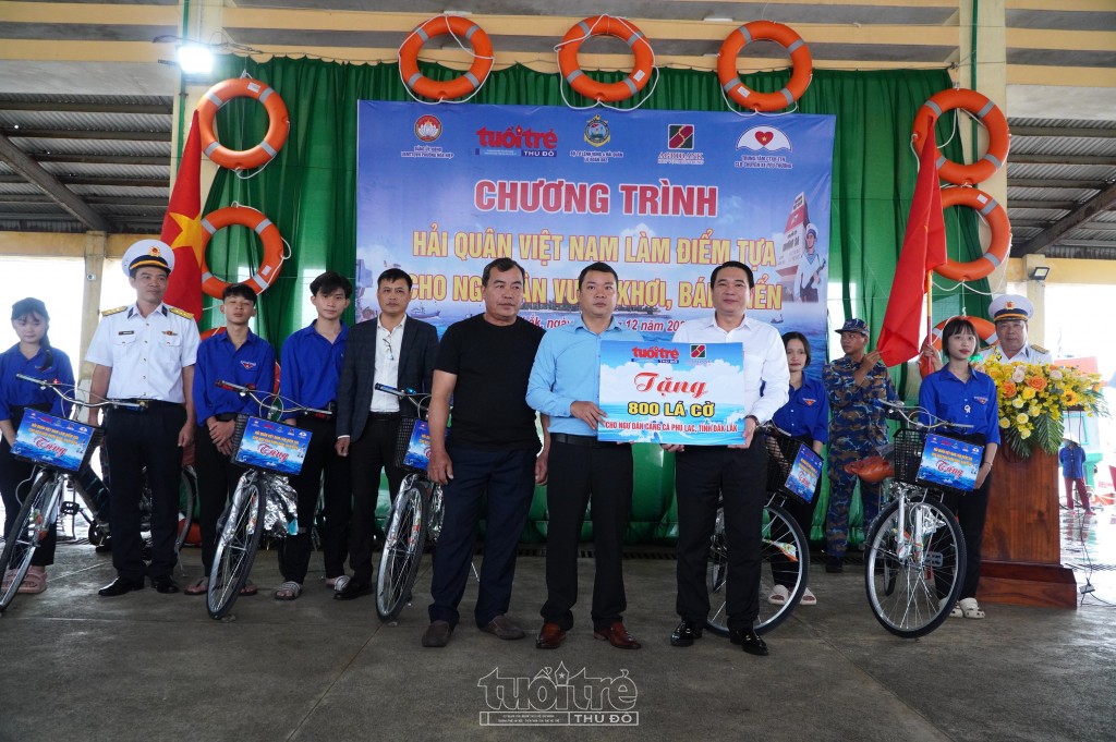 Đắk Lắk: “Điểm tựa” cho ngư dân vươn khơi, bám biển Đắk Lắk: “Điểm tựa” cho ngư dân vươn khơi, bám biển