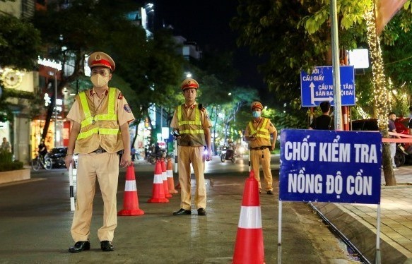 Từ mùng 1 Tết Nguyên đán 2026, CSGT đồng loạt kiểm tra nồng độ cồn