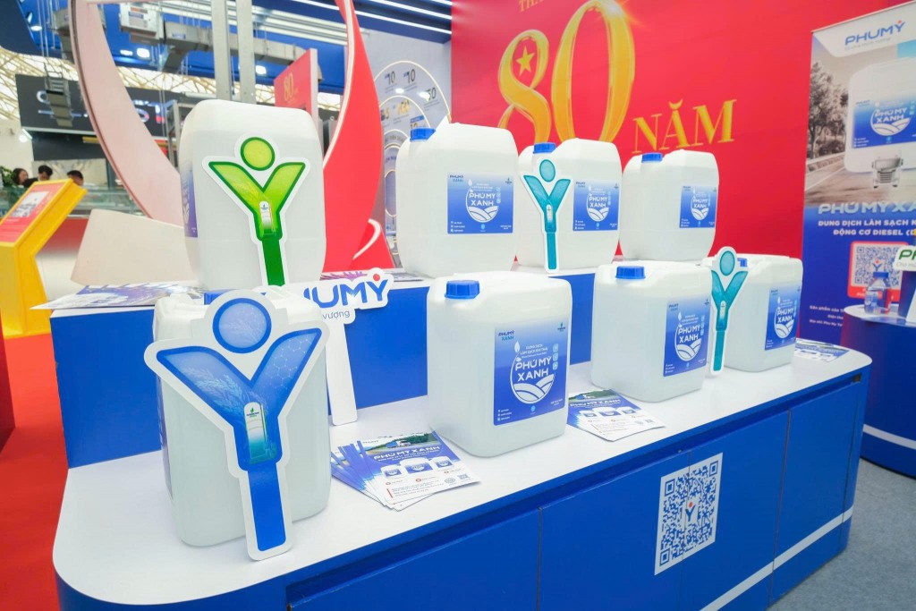 Sản phẩm Phú Mỹ xanh trưung bày tại gian hàng của Phú Mỹ ở triển lãm A80 Sản phẩm Phú Mỹ xanh trưung bày tại gian hàng của Phú Mỹ ở triển lãm A80