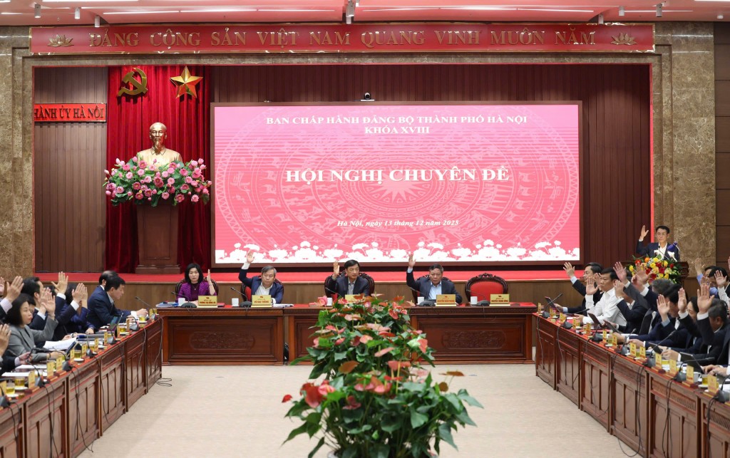 BCH Đảng bộ TP Hà Nội cho ý kiến vào 2 dự án lớn BCH Đảng bộ TP Hà Nội cho ý kiến vào 2 dự án lớn