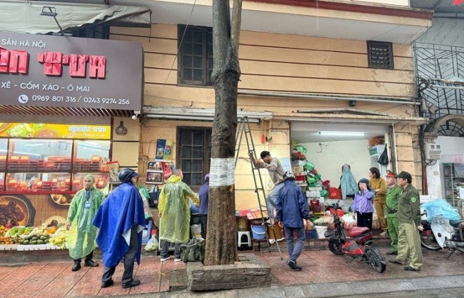 Phường Ba Đình siết chặt quản lý, công khai xử phạt vi phạm đô thị, vệ sinh môi trường