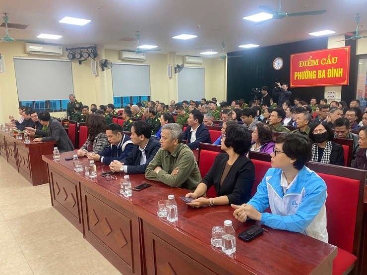 Ba Đình siết chặt quản lý, công khai xử phạt hàng loạt vi phạm Ba Đình siết chặt quản lý, công khai xử phạt hàng loạt vi phạm