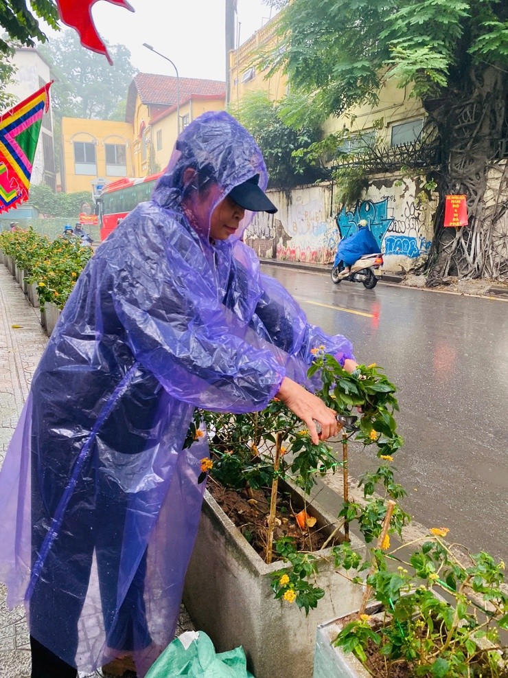 Ba Đình siết chặt quản lý, công khai xử phạt hàng loạt vi phạm Ba Đình siết chặt quản lý, công khai xử phạt hàng loạt vi phạm