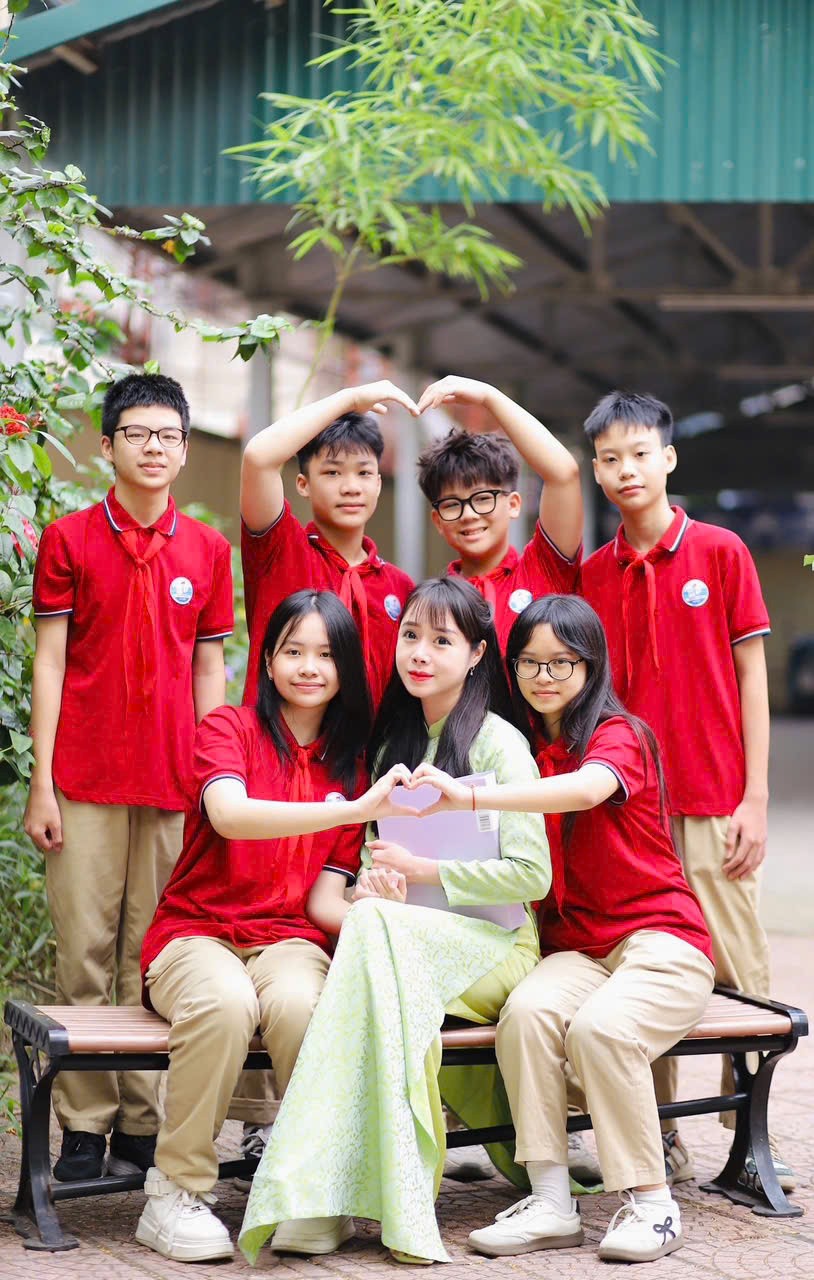 Cô Lan Phương và học trò Cô Lan Phương và học trò