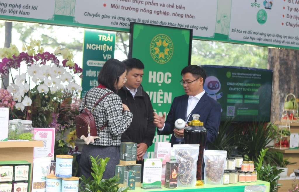 Đổi mới sáng tạo từ giảng đường đến thực tiễn nông nghiệp