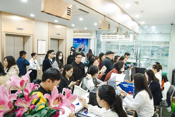 Giải mã cấu trúc giác mạc: Bí quyết lựa chọn phương pháp mổ cận phù hợp Giải mã cấu trúc giác mạc: Bí quyết lựa chọn phương pháp mổ cận phù hợp