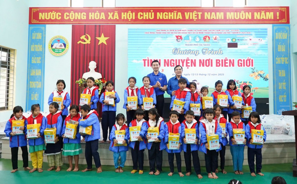 Chương trình “Tình nguyện nơi biên giới” góp phần lan tỏa tinh thần xung kích, tình nguyện, sẻ chia vì cộng đồng