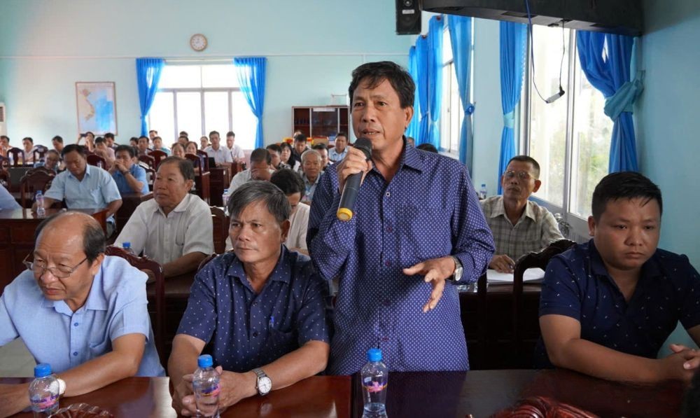 Cử tri xã Tân Dương phát biểu kiến nghị