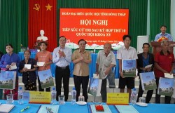 Đoàn đại biểu Quốc hội tỉnh Đồng Tháp tiếp xúc cử tri xã Tân Dương