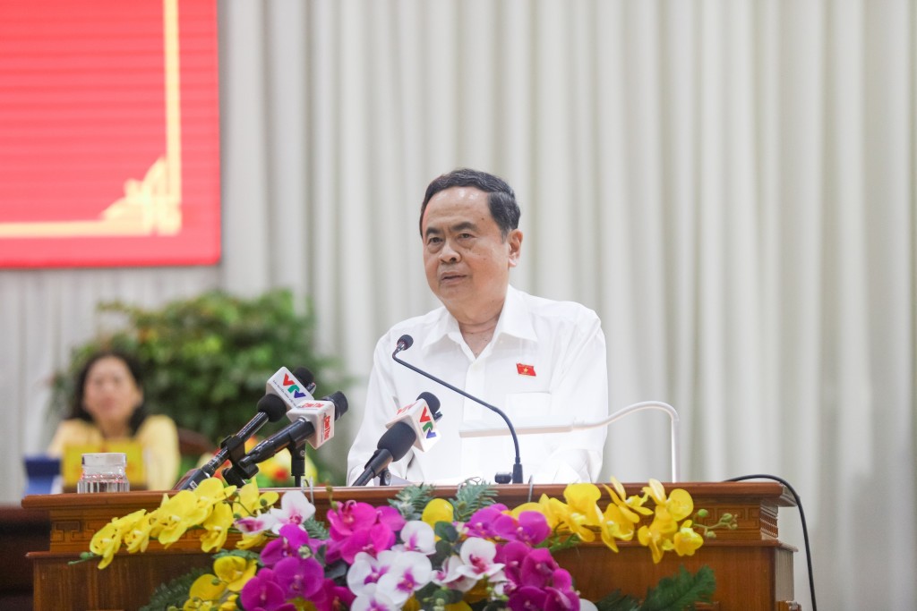 Chủ tịch Quốc hội Trần Thanh Mẫn phát biểu tại buổi tiếp xúc cử tri