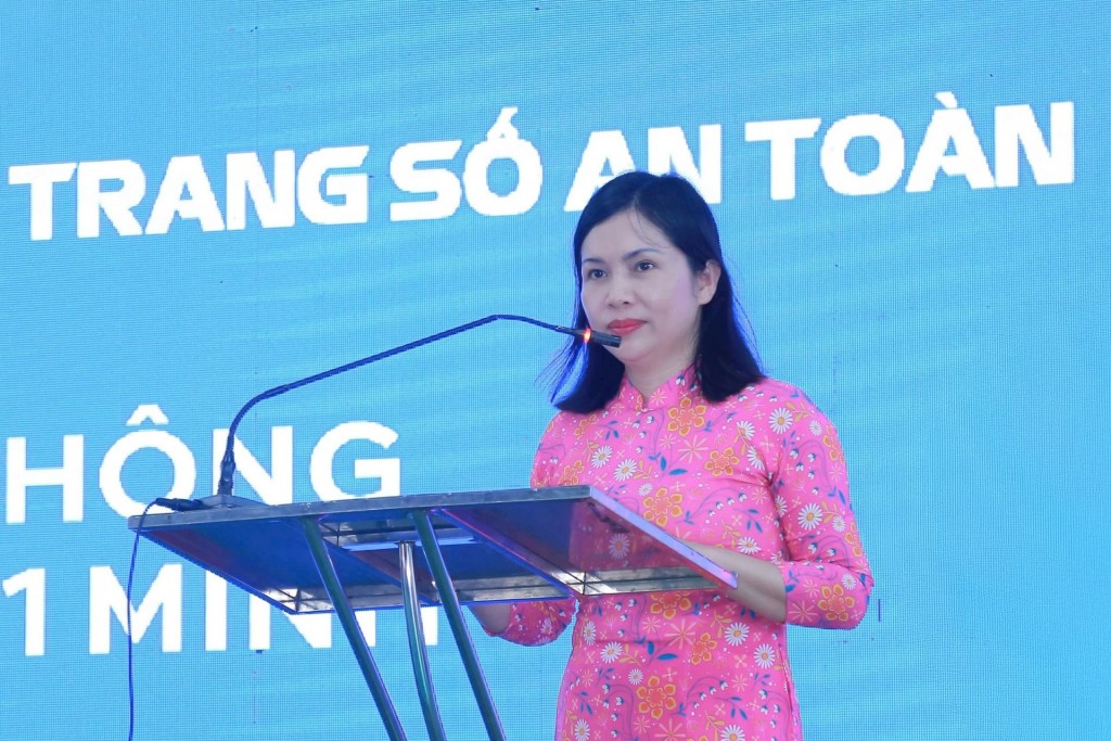 Bà Nguyễn Thị Thu, Phó Giám đốc Sở GDĐT Lâm Đồng phát biểu tại chương trình (Ảnh: Sở GDĐT)