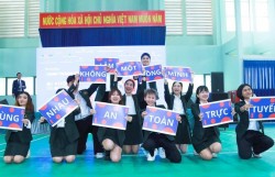 Lâm Đồng: Bảo vệ học sinh trước cạm bẫy "bắt cóc trực tuyến"