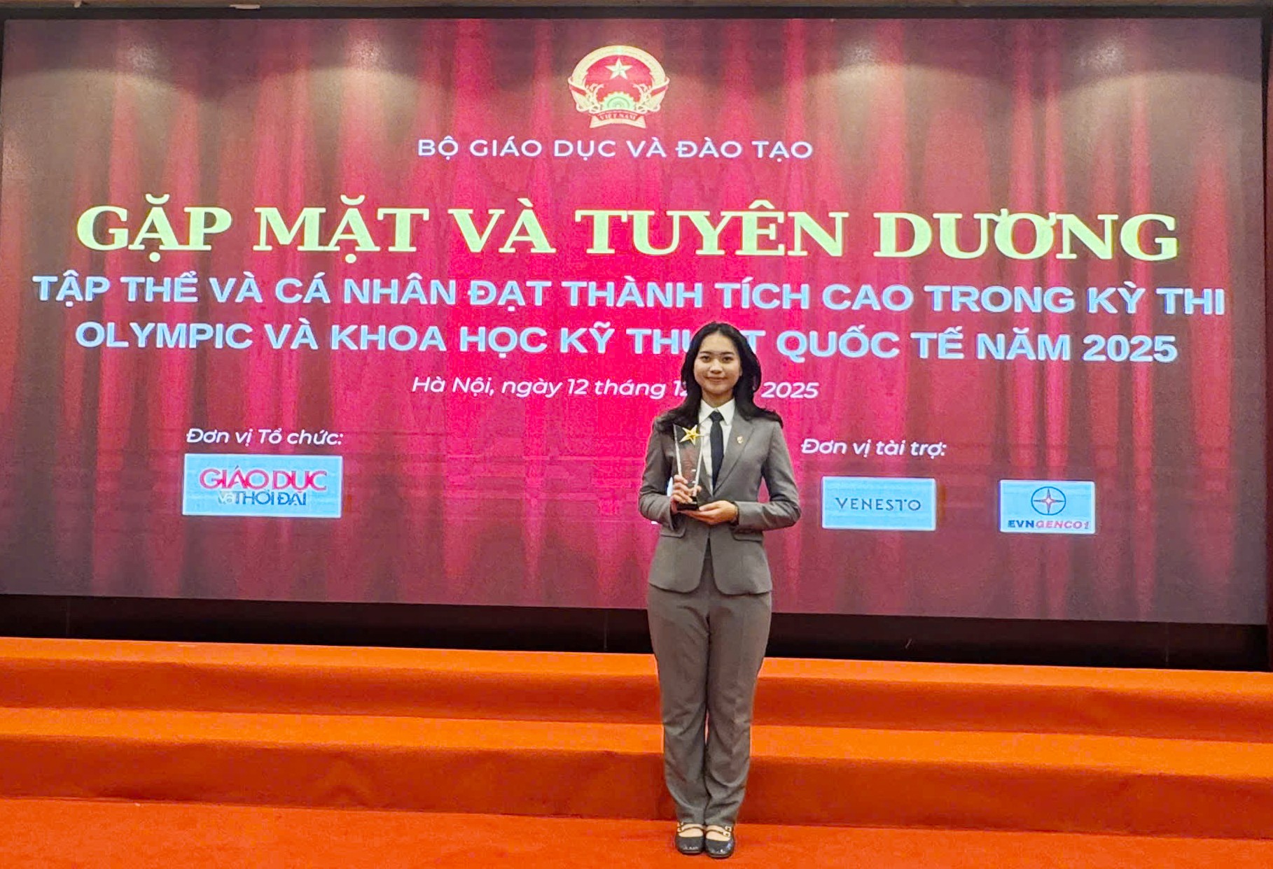 Em Đỗ Hà Phương Em Đỗ Hà Phương