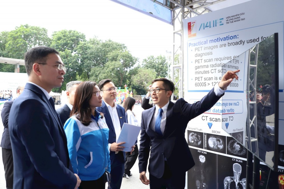 Các giải pháp y tế ứng dụng AI được giới thiệu đến cộng đồng