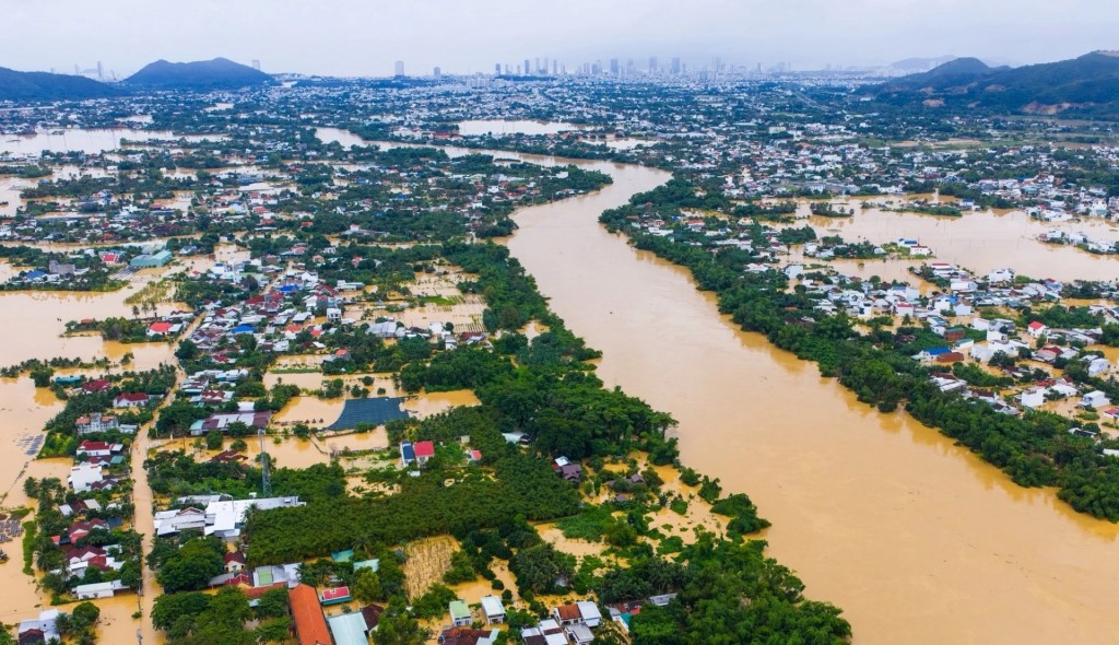 Ngập lụt ở khu vực như phường Tây Nha Trang tháng 11 vừa qua (Ảnh: Amazing Nha Trang) 
