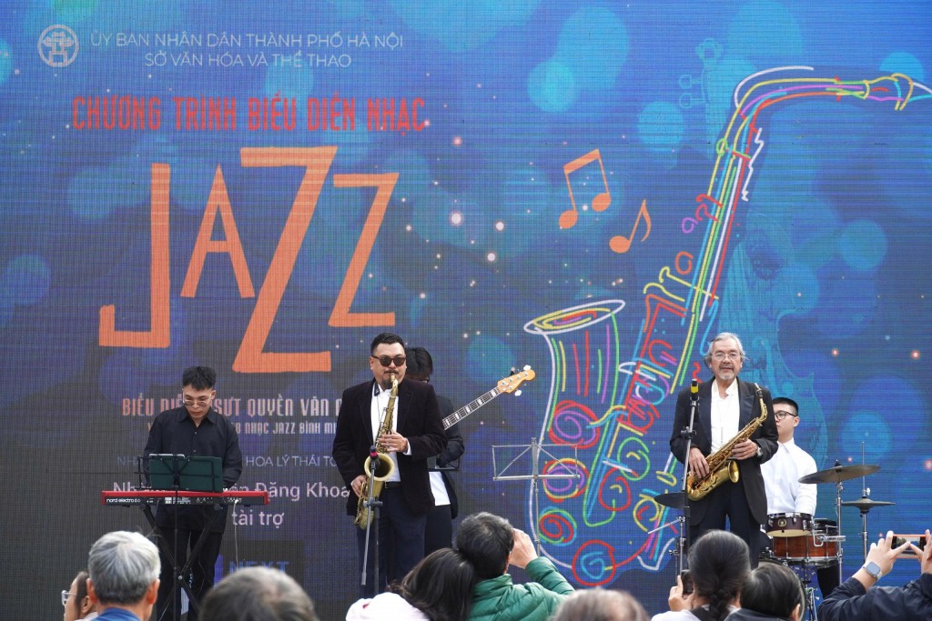 Các thế hệ nghệ sĩ cùng làm đẹp cho Thủ đô bằng điểm hẹn âm nhạc cuối tuần
